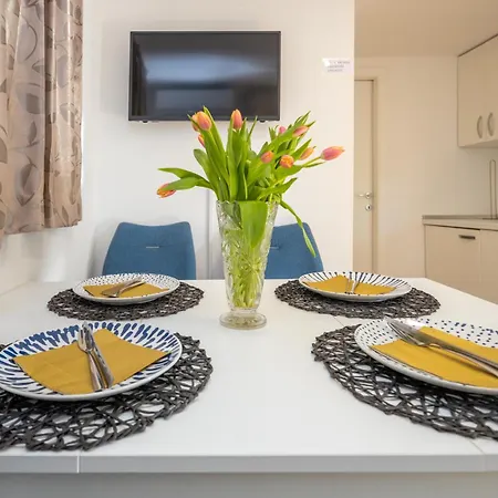 Seaview Camp Maslina Biograd Na Moru