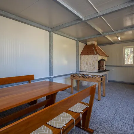 Seaview Camp Maslina אתר קמפינג *